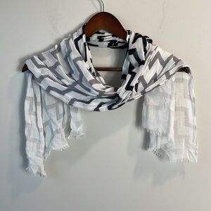Cato geometric design asymmetrical women’s scarf